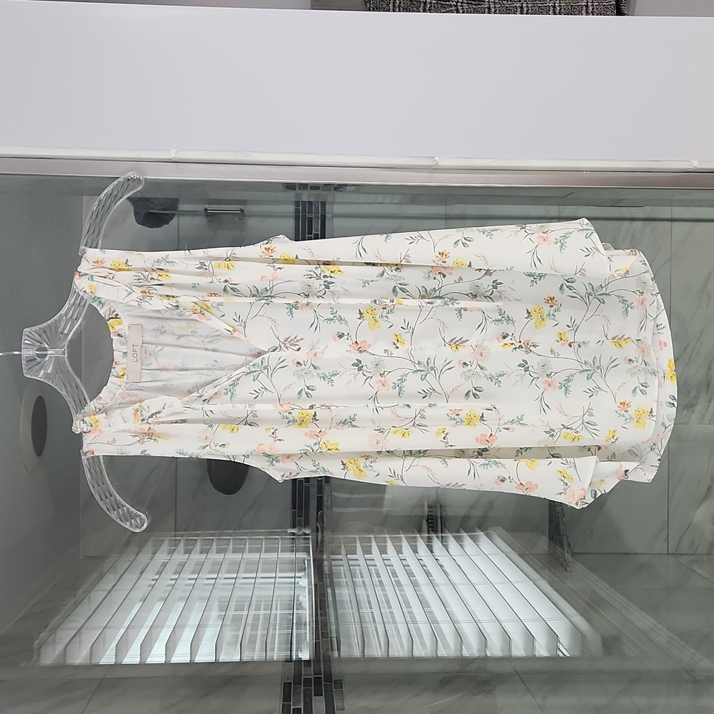 LOFT White Floral V-Neck Sleeveless Camisole